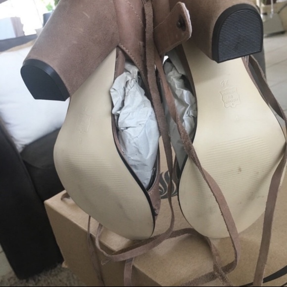 Union of Angels strappy heels - Picture 4 of 5